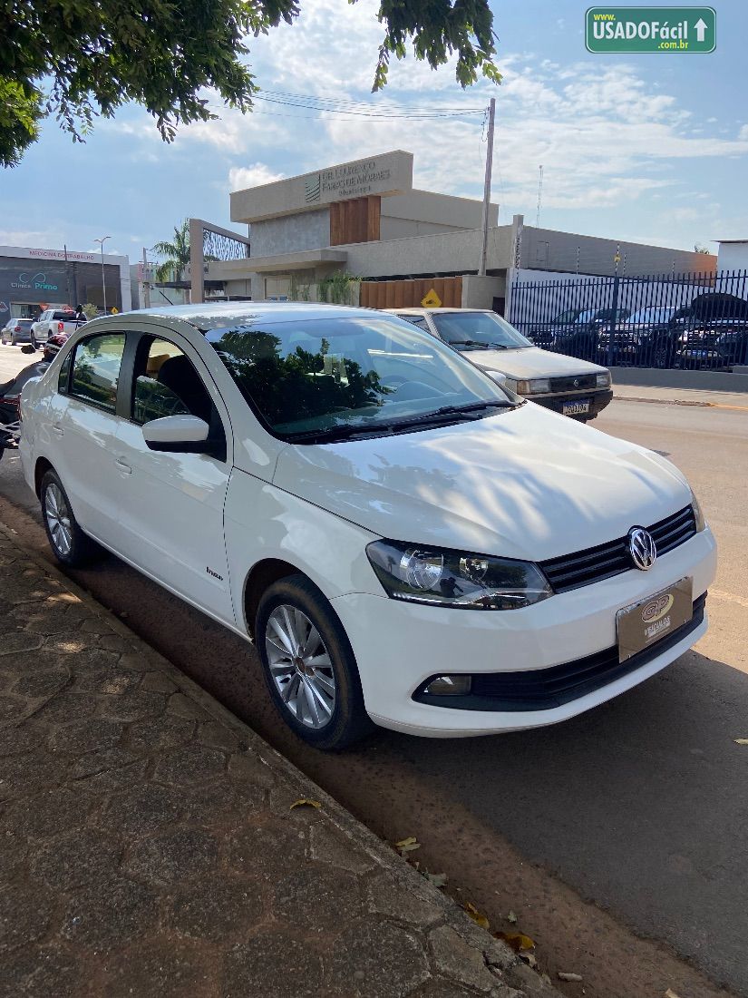 Volkswagen Voyage City 1.6 Mi Total Flex 2013/2014 — foto 4 de 15