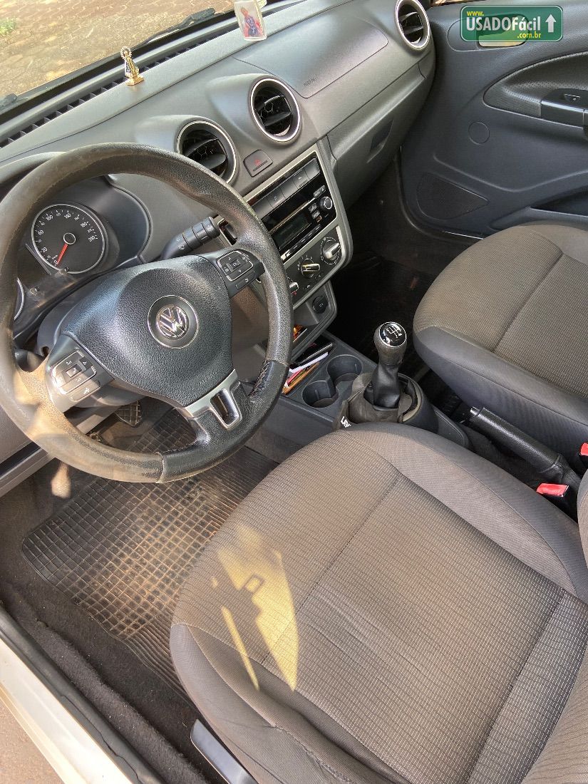 Volkswagen Voyage City 1.6 Mi Total Flex 2013/2014 — foto 9 de 15