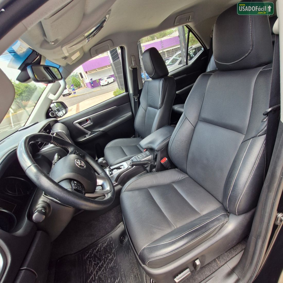 Toyota Hilux SW4 SRX 2.8 4x4 TDI Automático Diesel 2023/2024 — foto 10 de 14