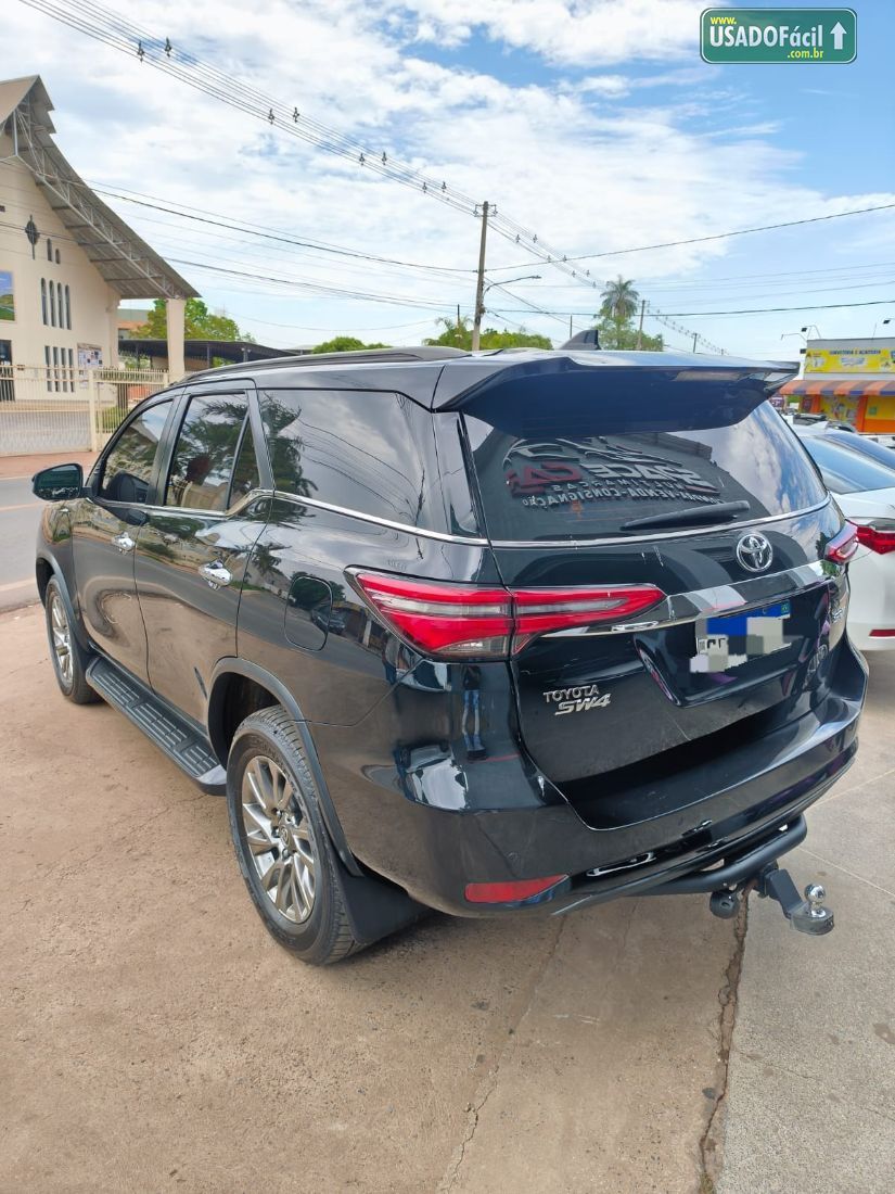 Toyota Hilux SW4 SRX 2.8 4x4 TDI Automático Diesel 2021/2022 — foto 15 de 17