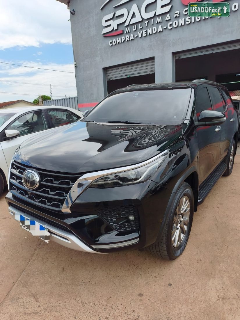Toyota Hilux SW4 SRX 2.8 4x4 TDI Automático Diesel 2021/2022 — foto 2 de 17