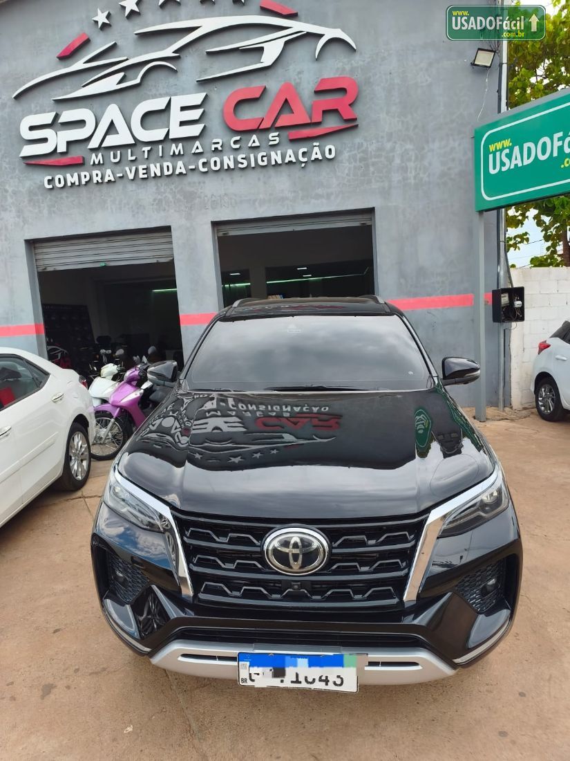 Toyota Hilux SW4 SRX 2.8 4x4 TDI Automático Diesel 2021/2022 — foto 4 de 17