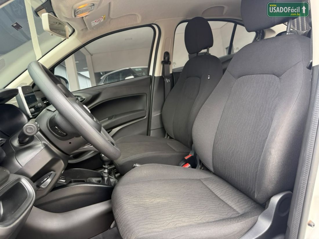Fiat Cronos Drive 1.3 Mecânico Flex 2024/2025 — foto 12 de 13