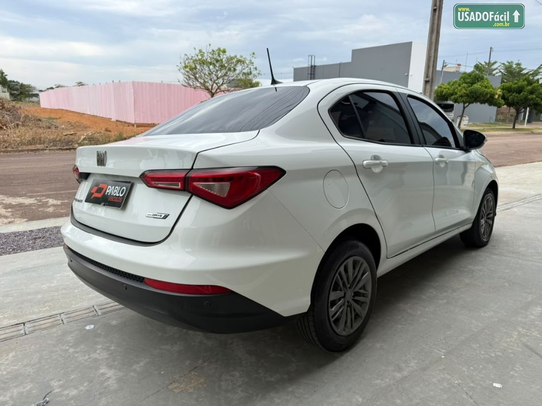 Fiat Cronos Drive 1.3 Mecânico Flex 2024/2025 — foto 4 de 13
