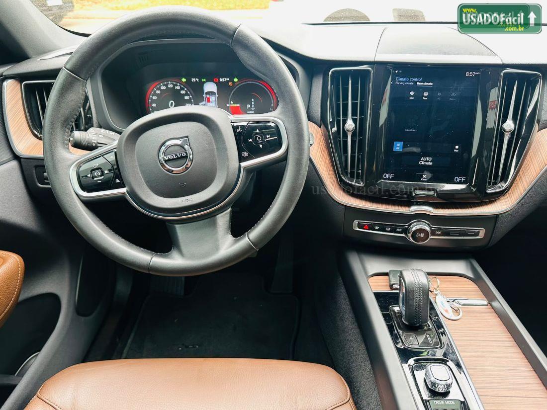 VOLVO Volvo XC 60 T-8 Momentum 2.0 Híbrido 2021/2021 — foto 15 de 24
