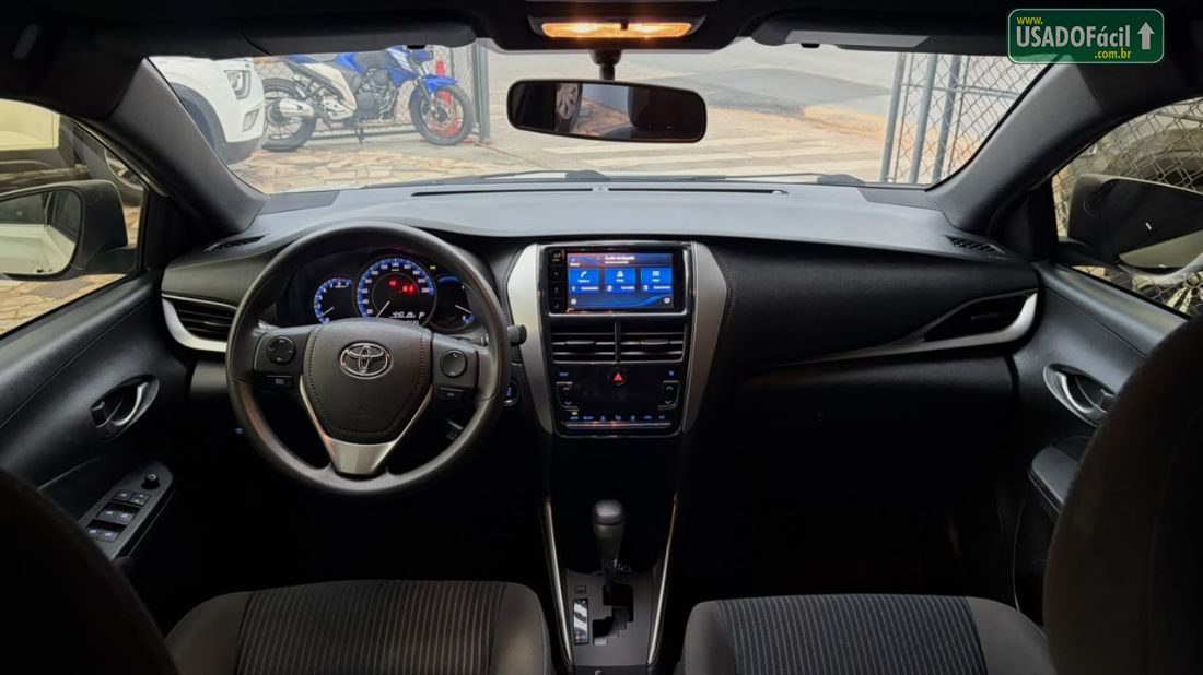 TOYOTA Yaris Hatch XL Plus Connect 1.5 Automático Flex 2020/2020 — foto 10 de 12