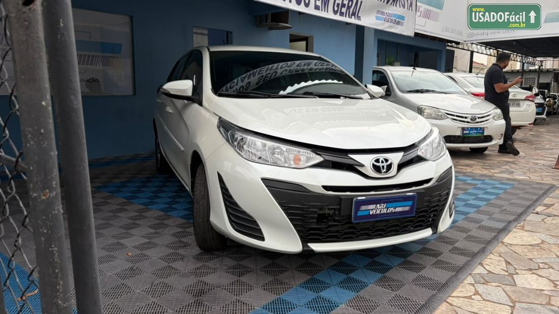 TOYOTA Yaris Hatch XL Plus Connect 1.5 Automático Flex 2020/2020 — foto 4 de 12