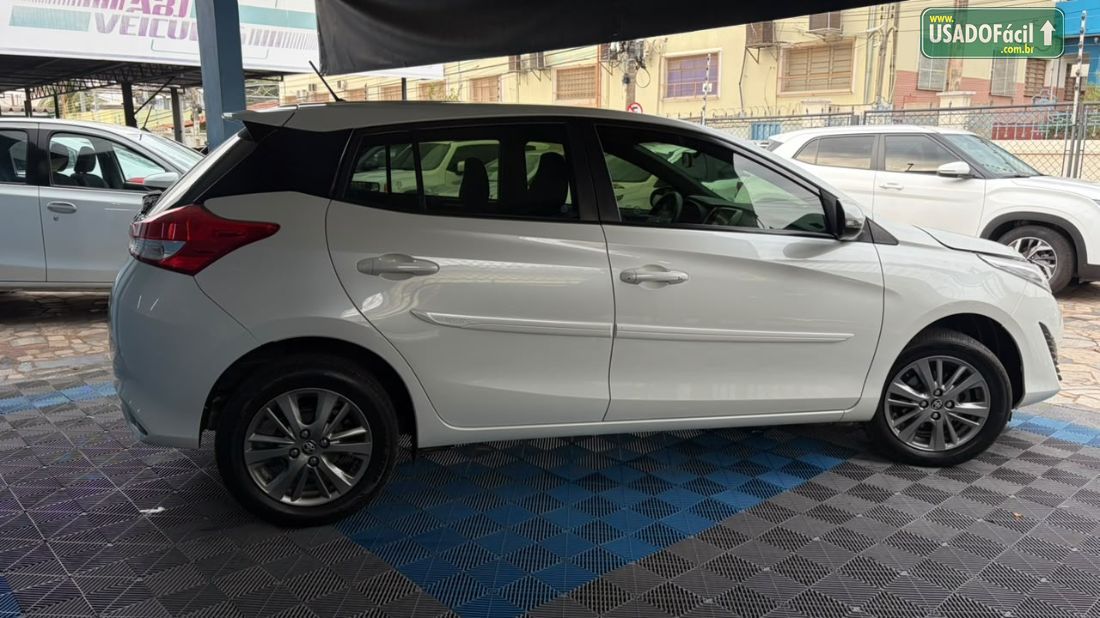 TOYOTA Yaris Hatch XL Plus Connect 1.5 Automático Flex 2020/2020 — foto 5 de 12