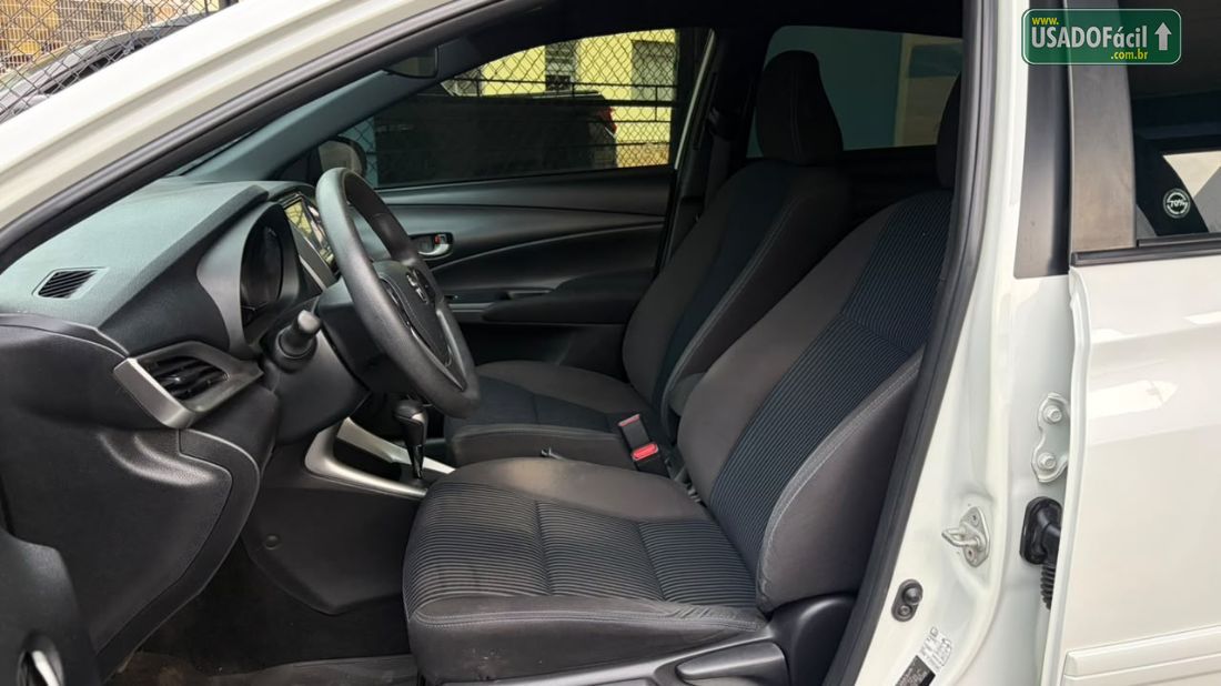 TOYOTA Yaris Hatch XL Plus Connect 1.5 Automático Flex 2020/2020 — foto 8 de 12