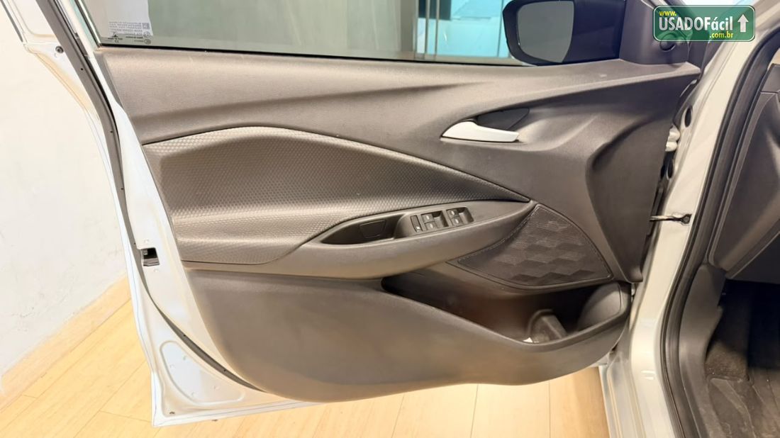 CHEVROLET/GM Onix Hatch LT 1.0 Mecânico Flex 2020/2020 — foto 5 de 18