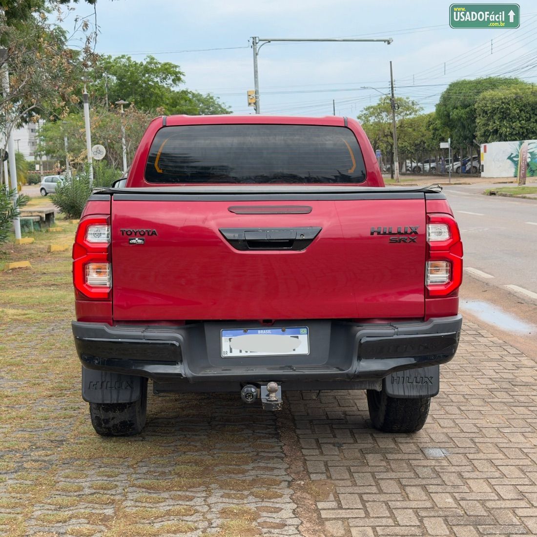 Toyota Hilux SRX CD 2.8 4x4 TDI Automático Diesel 2016/2017 — foto 12 de 14