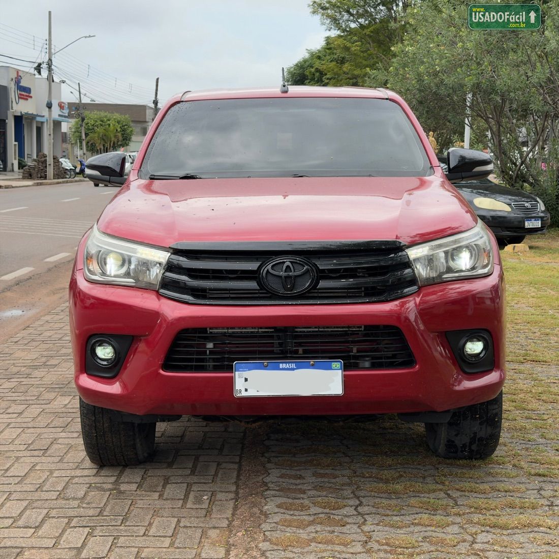 Toyota Hilux SRX CD 2.8 4x4 TDI Automático Diesel 2016/2017 — foto 2 de 14