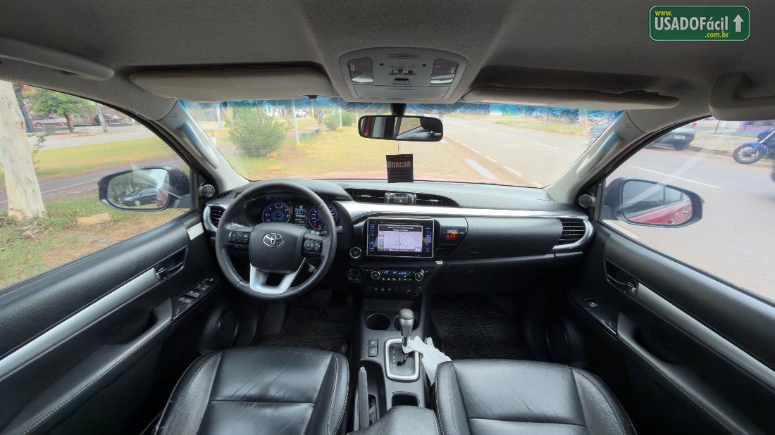 Toyota Hilux SRX CD 2.8 4x4 TDI Automático Diesel 2016/2017 — foto 5 de 14