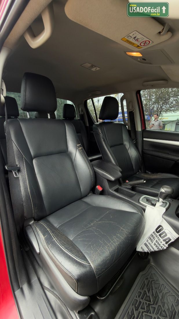 Toyota Hilux SRX CD 2.8 4x4 TDI Automático Diesel 2016/2017 — foto 8 de 14