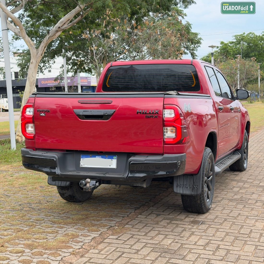 Toyota Hilux SRX CD 2.8 4x4 TDI Automático Diesel 2016/2017 — foto 9 de 14