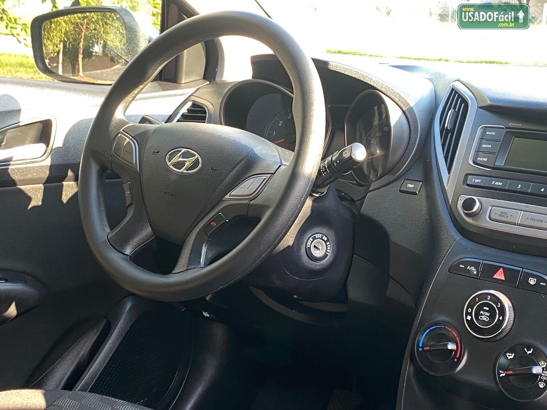 Hyundai HB20 Hatch Comfort Plus 1.6 Mecânico Flex 2016/2016 — foto 12 de 14