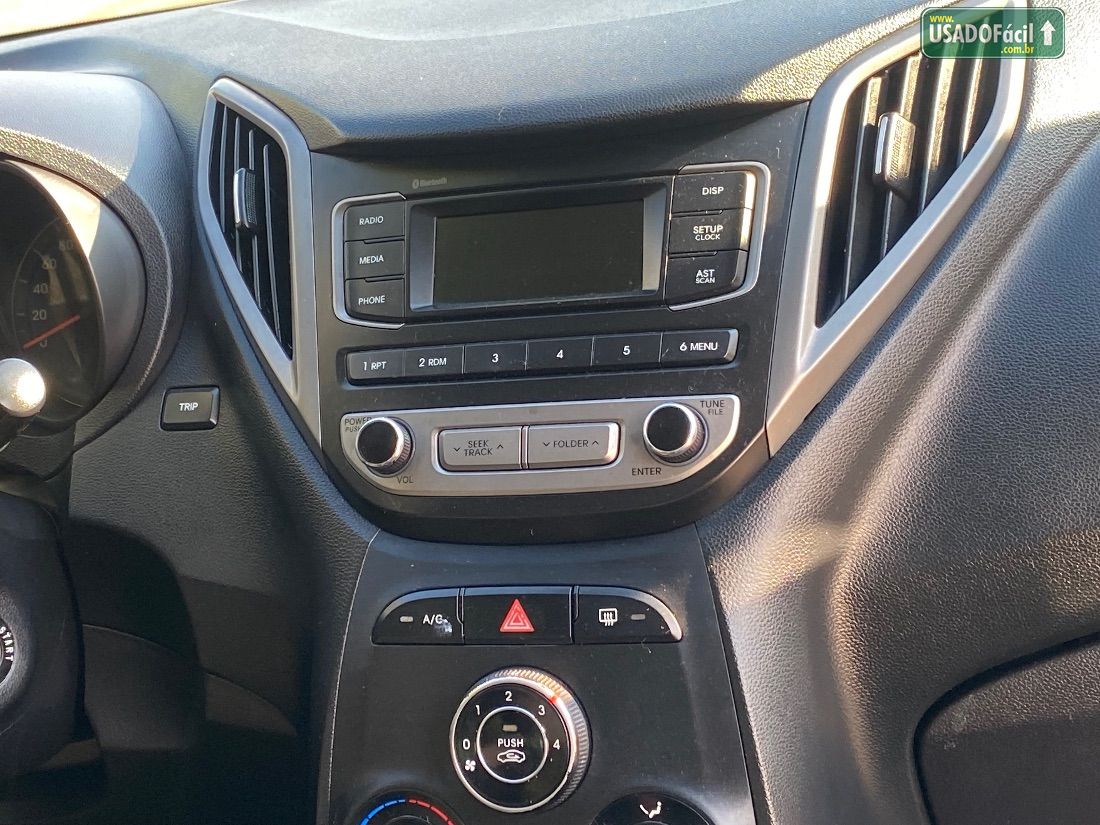 Hyundai HB20 Hatch Comfort Plus 1.6 Mecânico Flex 2016/2016 — foto 13 de 14