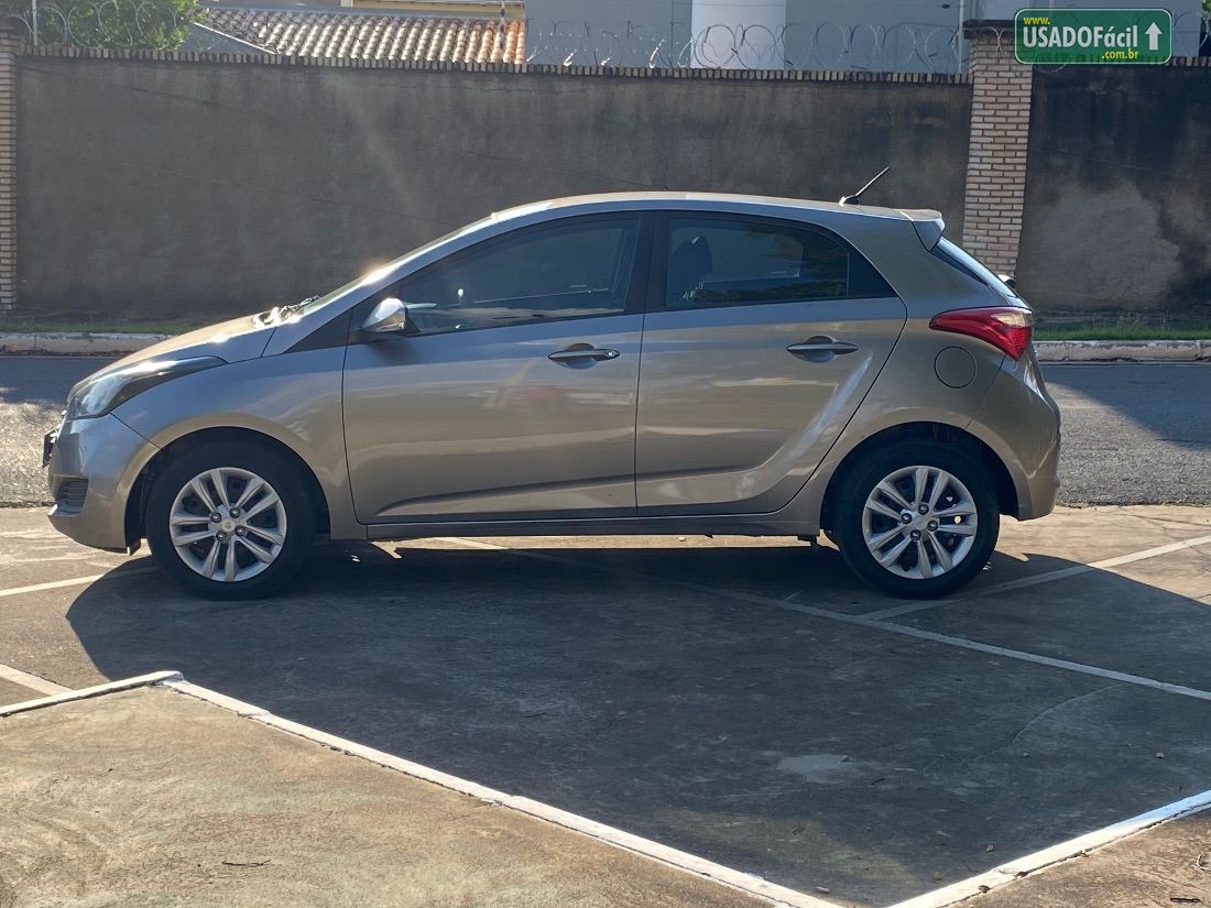 Hyundai HB20 Hatch Comfort Plus 1.6 Mecânico Flex 2016/2016 — foto 3 de 14