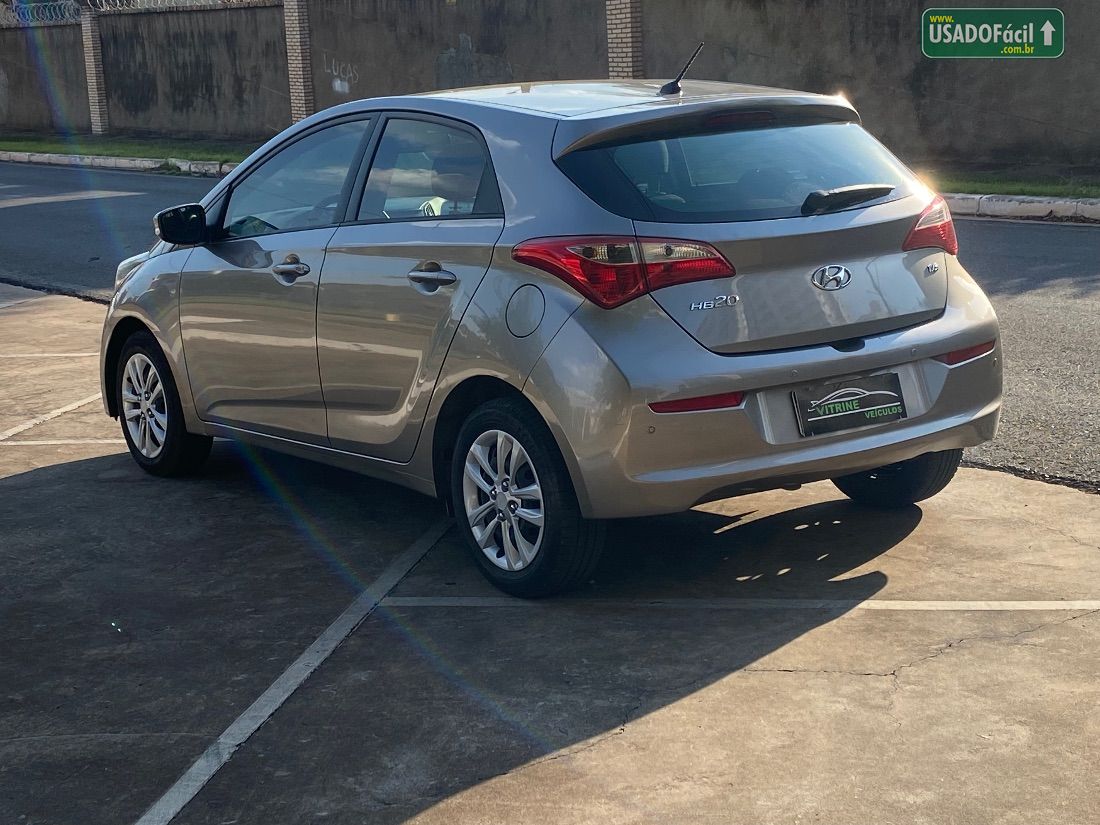 Hyundai HB20 Hatch Comfort Plus 1.6 Mecânico Flex 2016/2016 — foto 7 de 14
