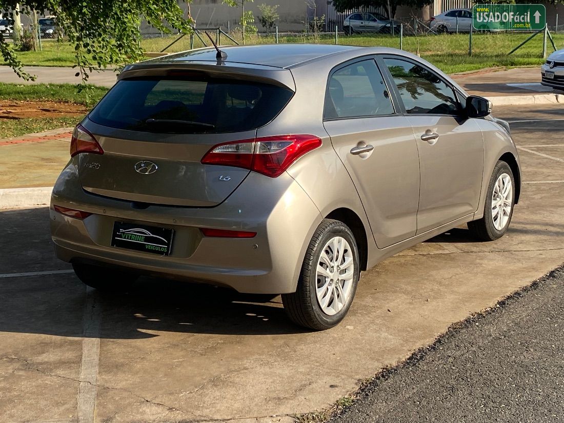 Hyundai HB20 Hatch Comfort Plus 1.6 Mecânico Flex 2016/2016 — foto 8 de 14