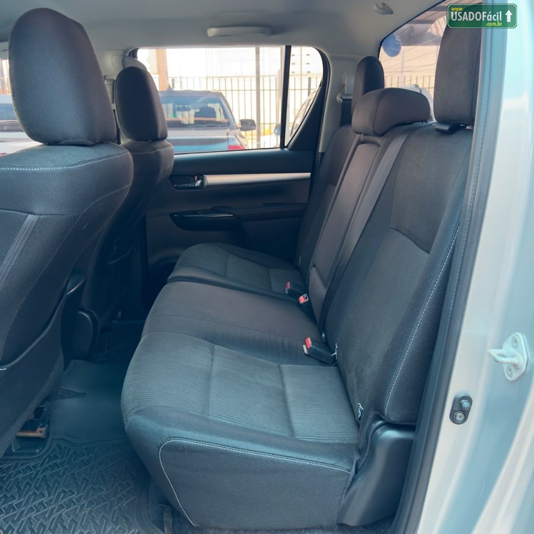 Toyota Hilux SR CD 2.7 4x2 Automático Flex 2017/2018 — foto 14 de 14