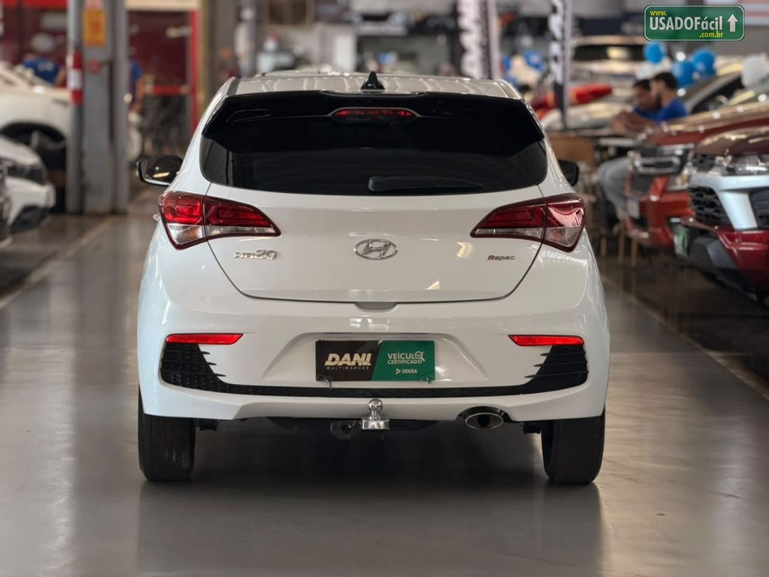 Hyundai HB20 Hatch R Spec 1.6 Automático Flex 2016/2017 — foto 10 de 11