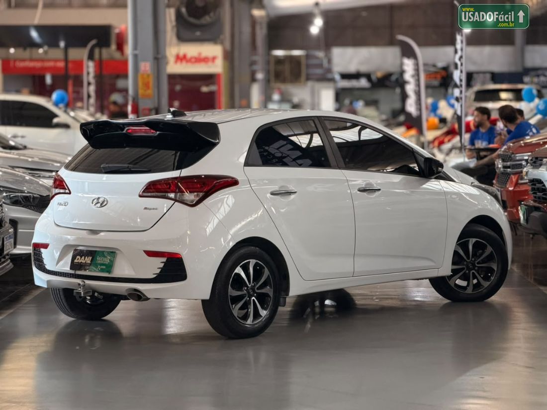 Hyundai HB20 Hatch R Spec 1.6 Automático Flex 2016/2017 — foto 11 de 11