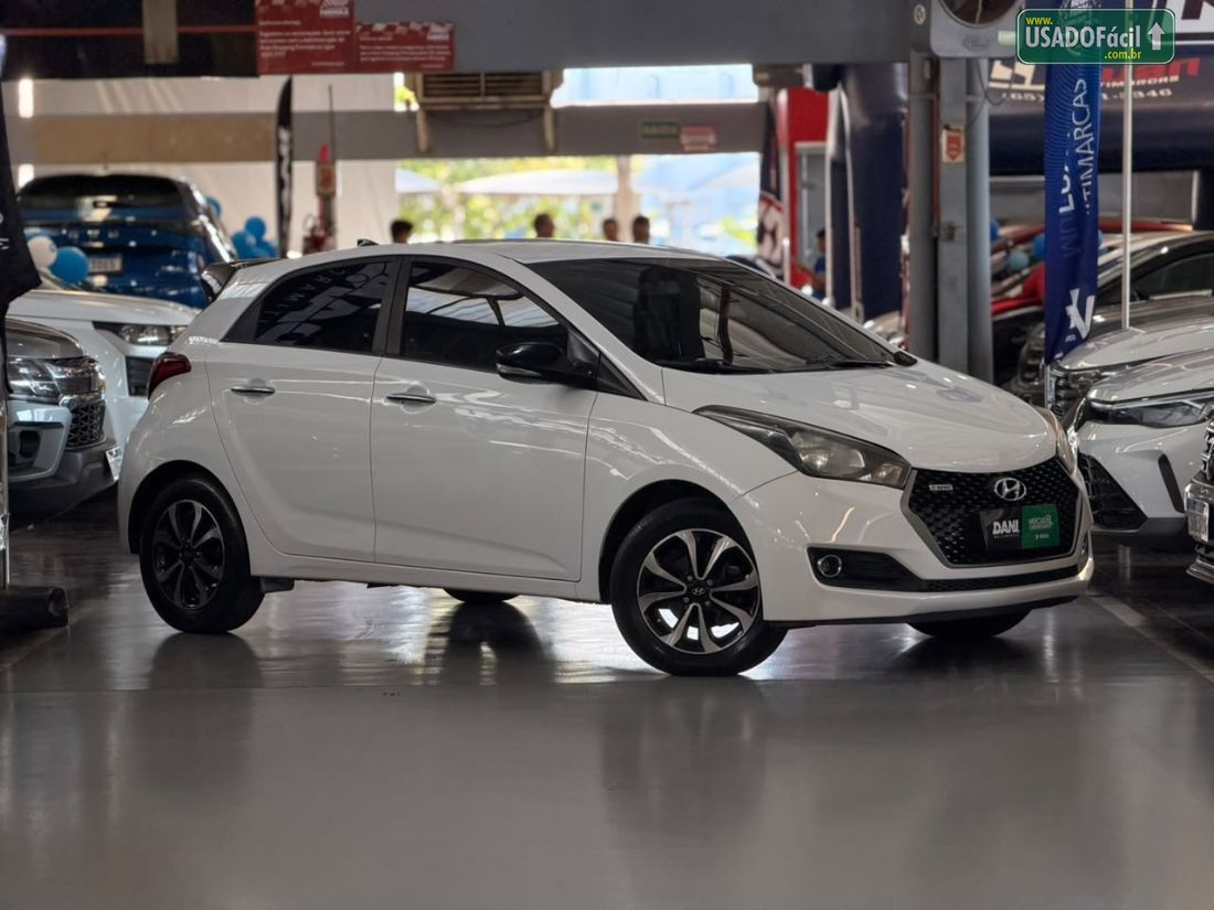 Hyundai HB20 Hatch R Spec 1.6 Automático Flex 2016/2017 — foto 3 de 11