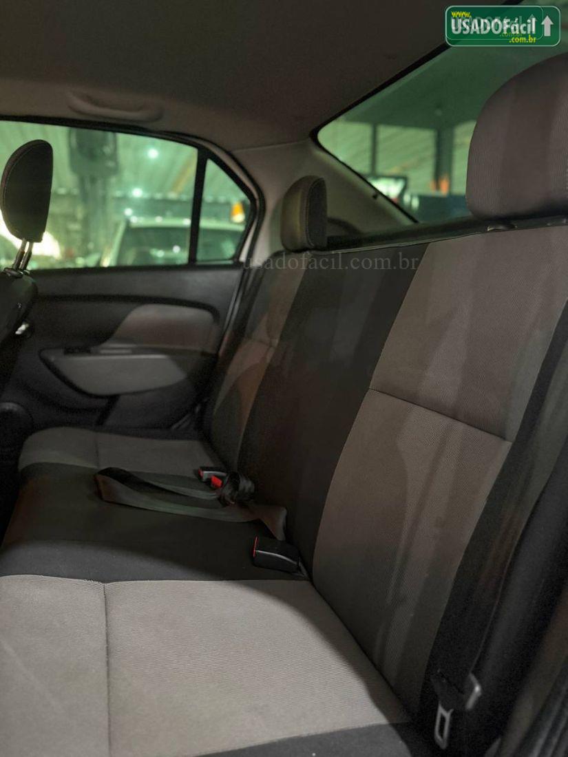 RENAULT Logan Dynamique 1.6 Hi-Flex 2016/2017 — foto 8 de 16