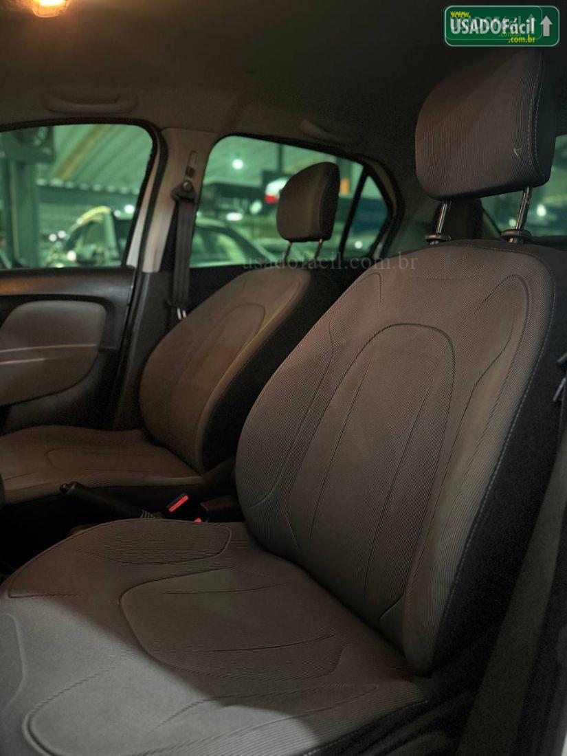 RENAULT Logan Dynamique 1.6 Hi-Flex 2016/2017 — foto 9 de 16