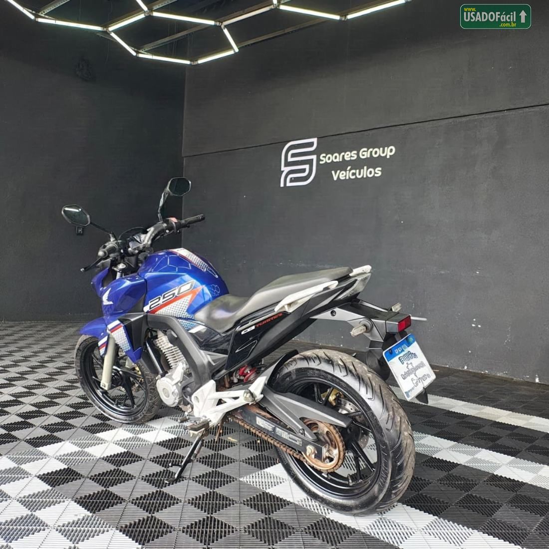 Honda CB 250 Twister 2022/2022 — foto 3 de 8