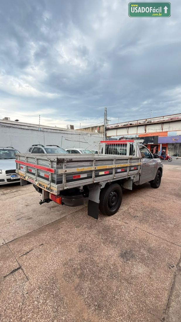 Toyota Hilux Chassi 2.8 4x4 TDI Mecânico Diesel 2023/2023 — foto 4 de 9