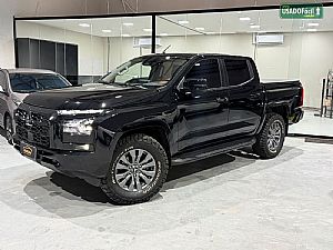 MITSUBISHI Triton HPE-S CD 2.4 4x4 Turbo Automático Diesel