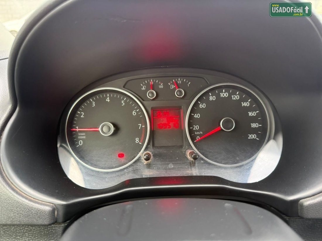 Volkswagen Voyage Trendline 1.0 8V Total Flex 2015/2016 — foto 14 de 26