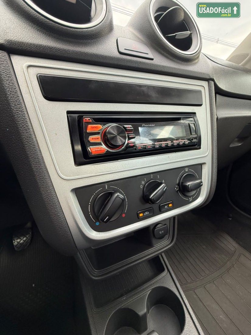 Volkswagen Voyage Trendline 1.0 8V Total Flex 2015/2016 — foto 15 de 26