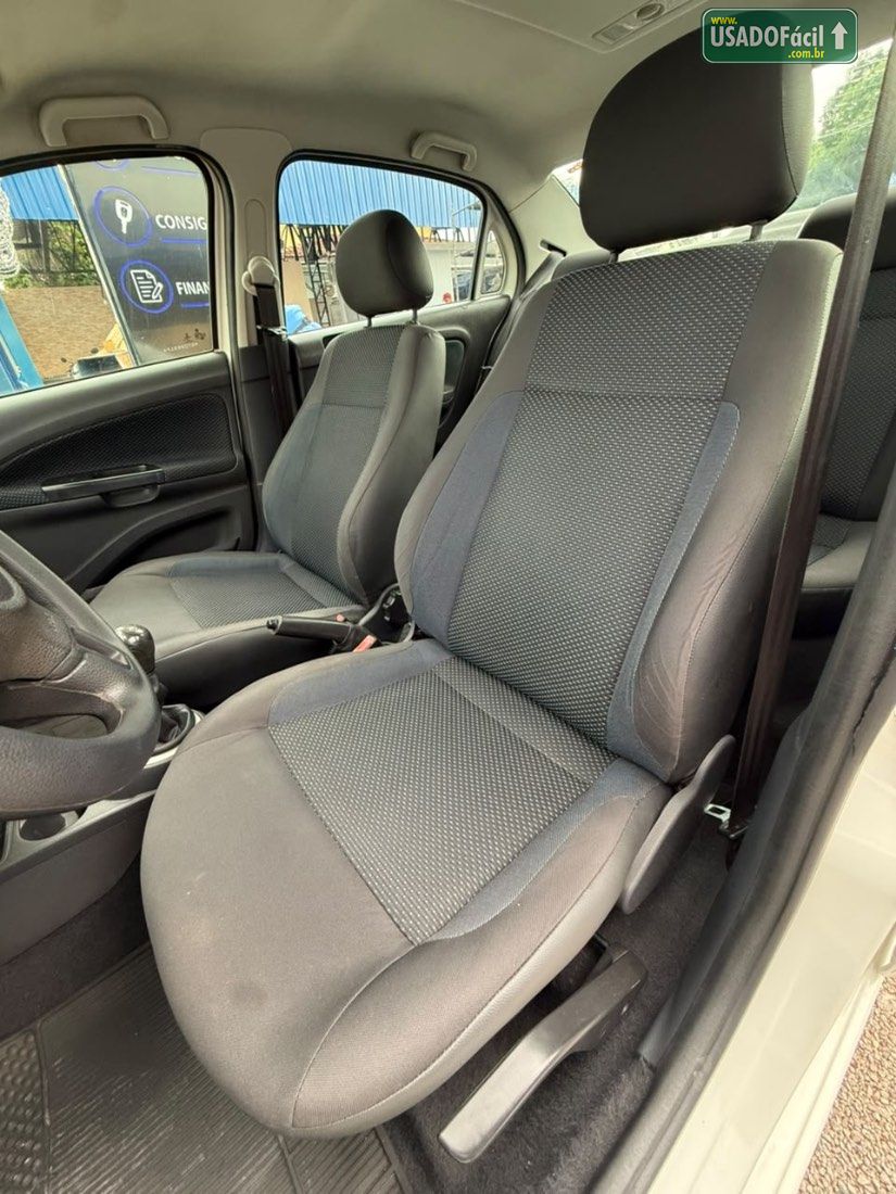 Volkswagen Voyage Trendline 1.0 8V Total Flex 2015/2016 — foto 8 de 26