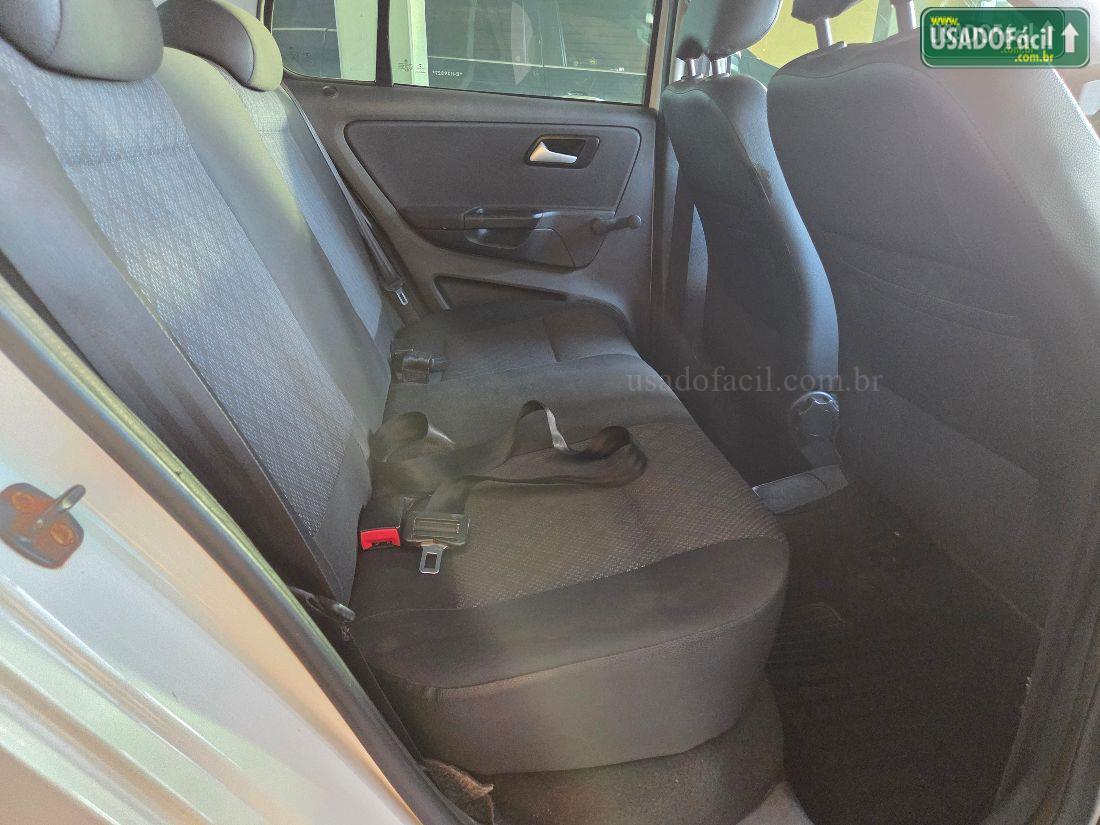VOLKSWAGEN Fox 1.0 Mi 4P Total Flex 04 Portas 2014/2014 — foto 10 de 11