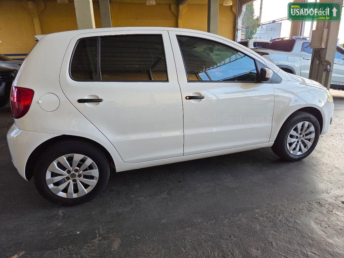 VOLKSWAGEN Fox 1.0 Mi 4P Total Flex 04 Portas 2014/2014 — foto 2 de 11