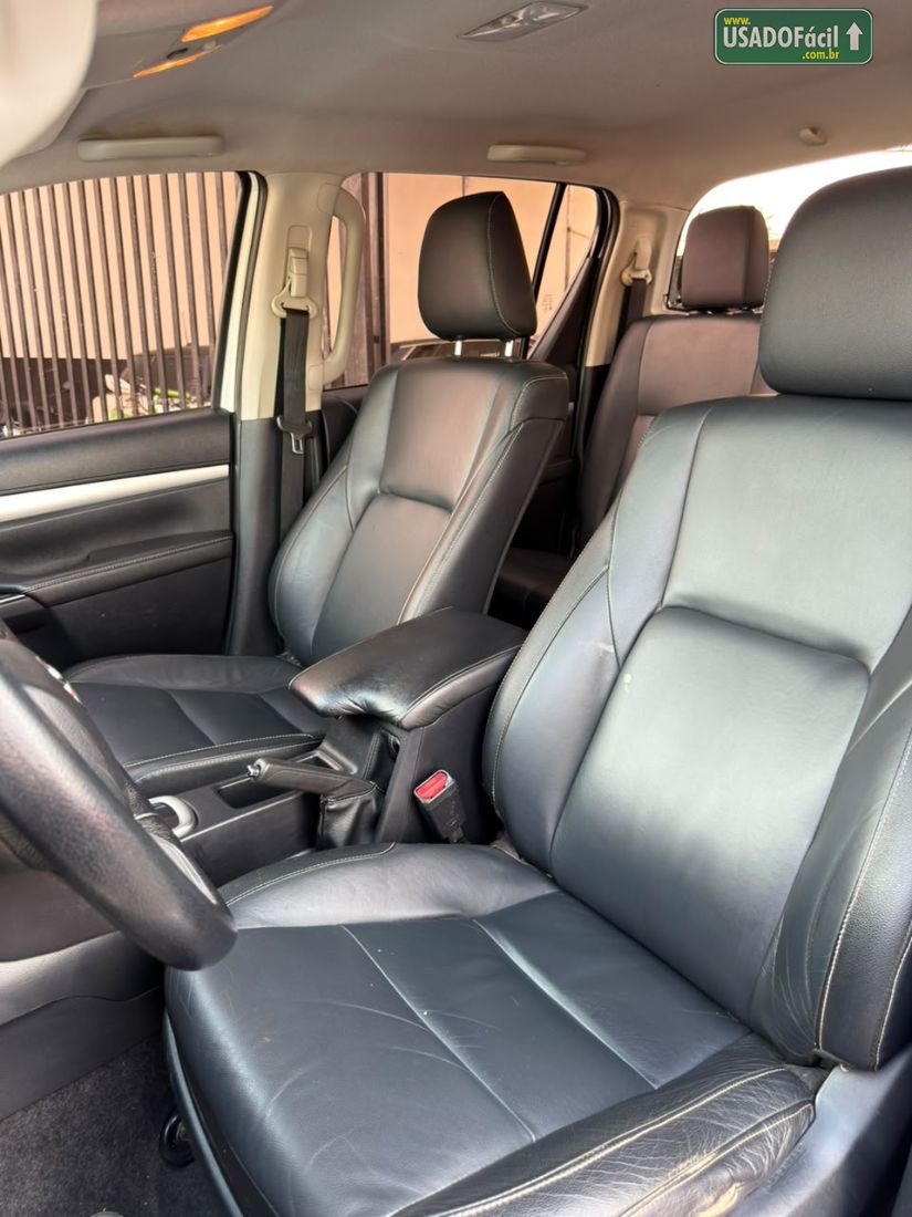 Toyota Hilux SRV CD 2.8 4x4 TDI Automático Diesel 2019/2020 — foto 6 de 10