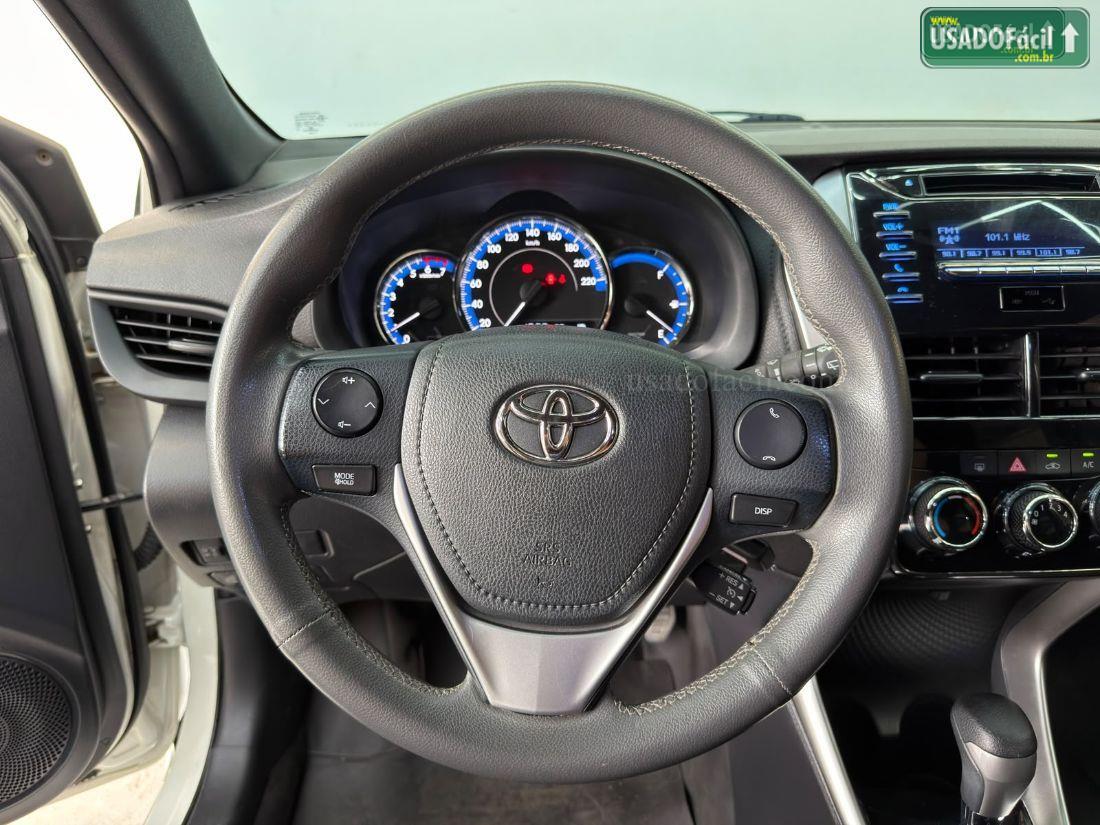 TOYOTA Yaris Hatch XL Plus Tech 1.3 Automático Flex 2019/2019 — foto 12 de 18