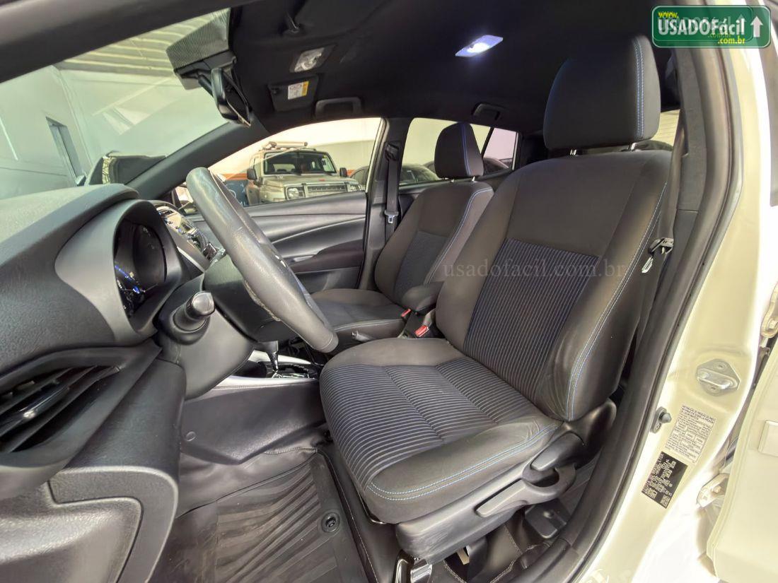 TOYOTA Yaris Hatch XL Plus Tech 1.3 Automático Flex 2019/2019 — foto 14 de 18