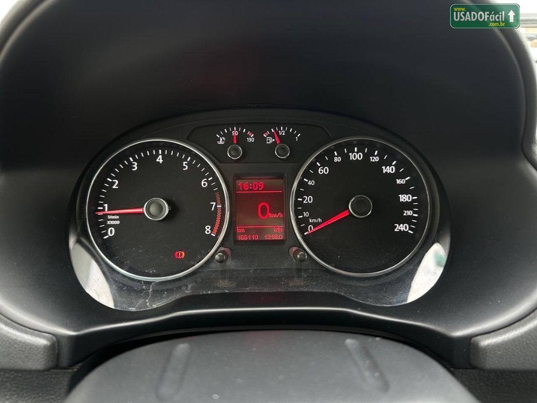 Volkswagen Voyage Comfortline 1.6 Total Flex 2015/2016 — foto 14 de 14