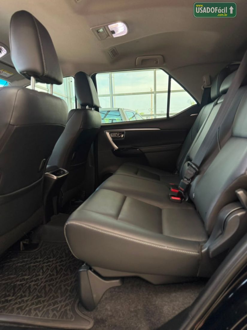 Toyota Hilux SW4 SRX Platinum 2.8 4x4 Turbo Automático Diesel 2025/2025 — foto 10 de 14