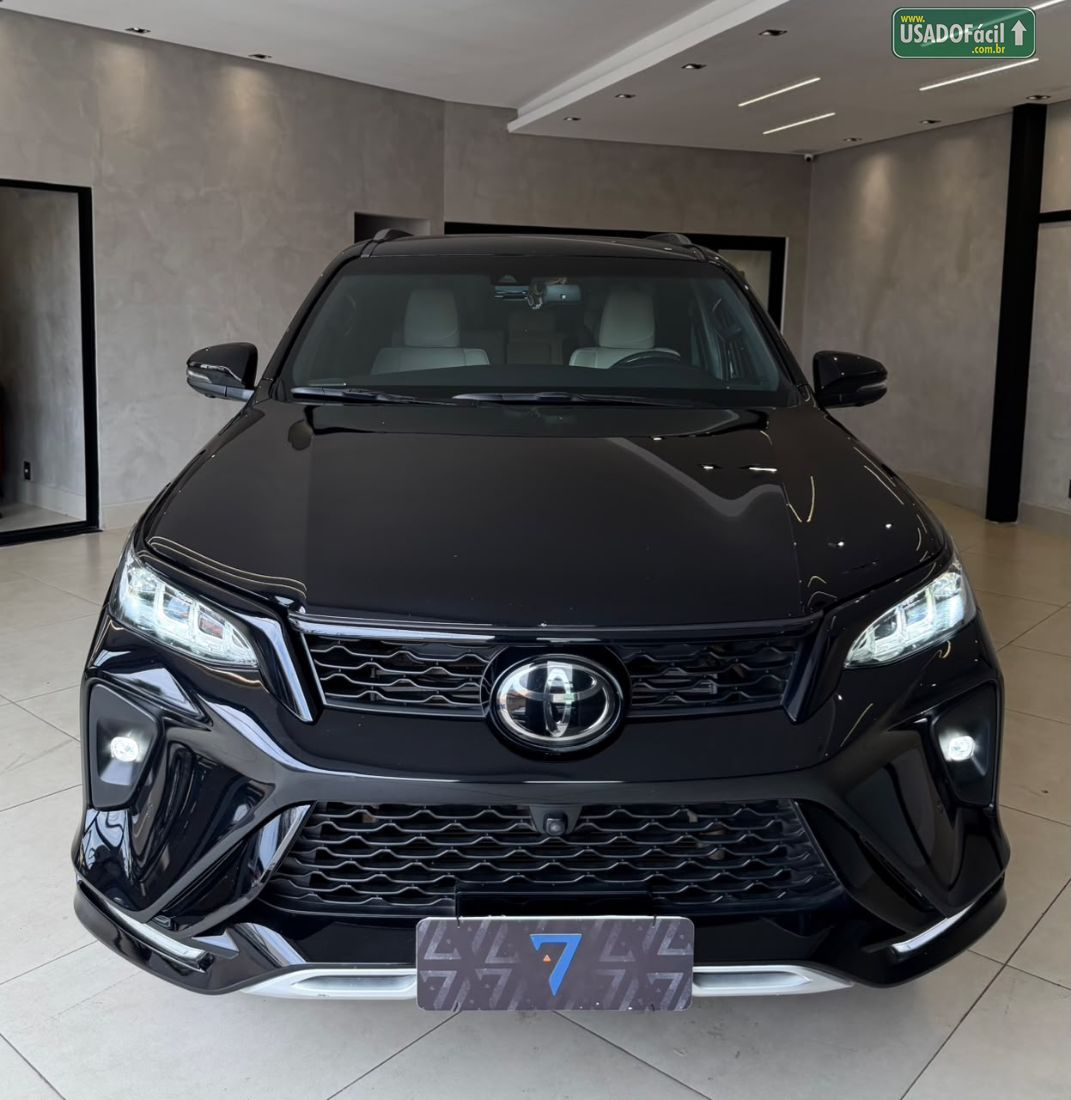 Toyota Hilux SW4 Diamond 2.8 4x4 Turbo Automático Diesel 2024/2024 — foto 2 de 18