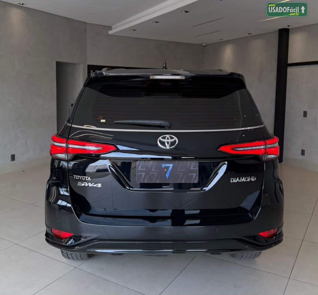 Toyota Hilux SW4 Diamond 2.8 4x4 Turbo Automático Diesel 2024/2024 — foto 7 de 18