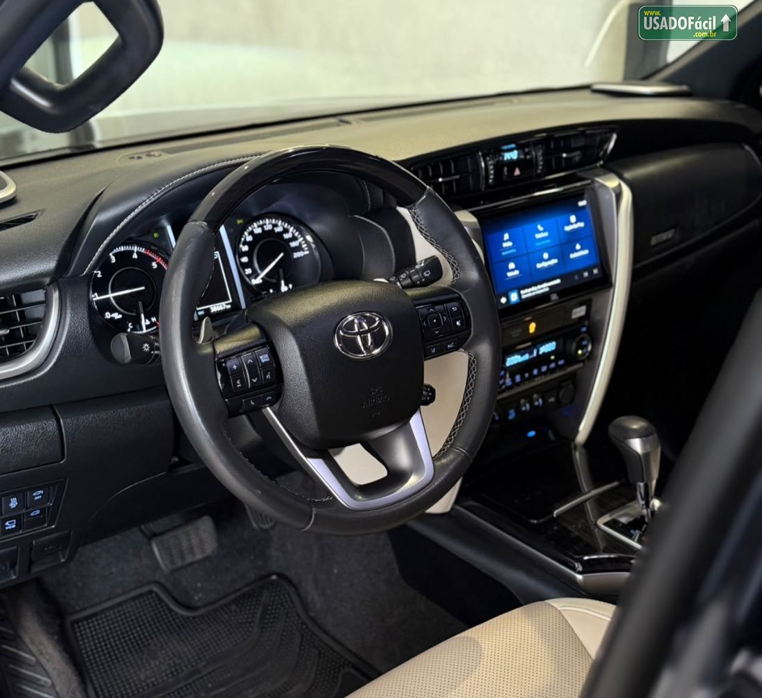 Toyota Hilux SW4 Diamond 2.8 4x4 Turbo Automático Diesel 2024/2024 — foto 9 de 18