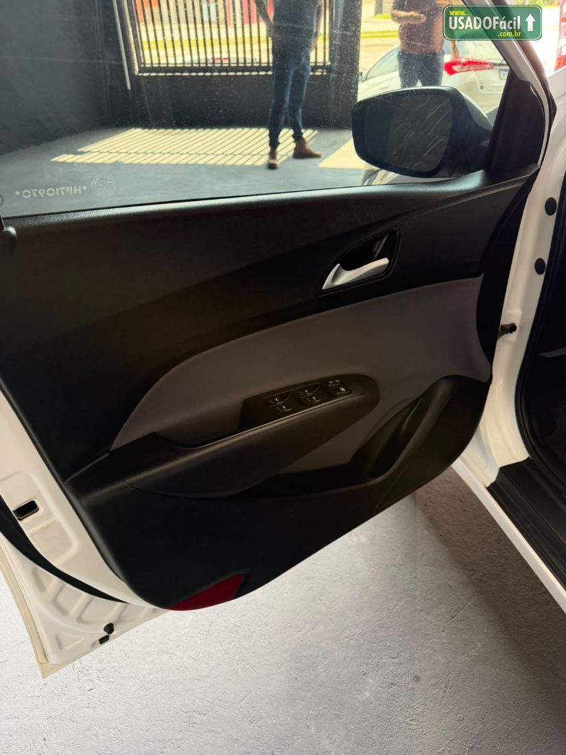 HYUNDAI HB20S Sedan Comfort Style 1.0 Turbo Mecânico Flex 2016/2017 — foto 7 de 15