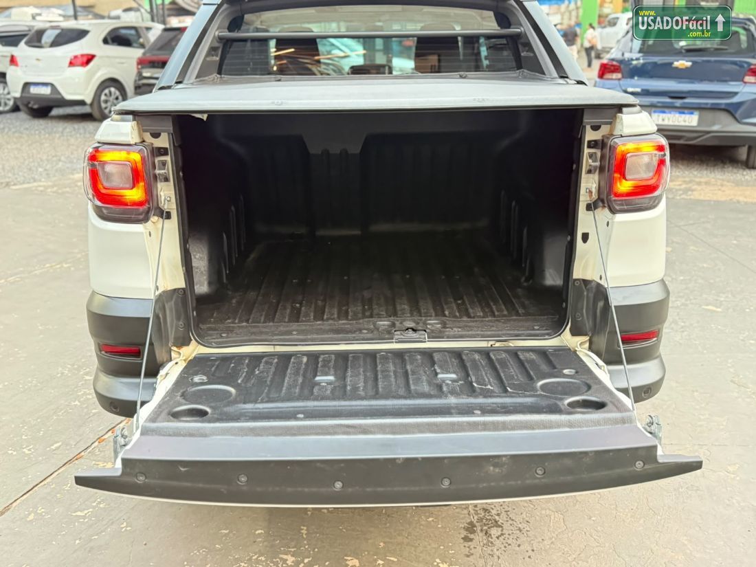Fiat Strada Volcano CD 1.3 Automático Flex 2024/2025 — foto 12 de 26