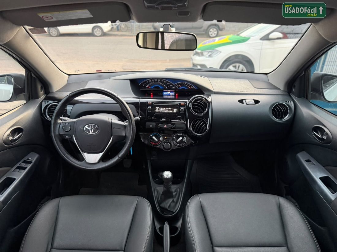 Toyota Etios Sedan XLS 1.5 Mecânico Flex 2014/2015 — foto 10 de 22