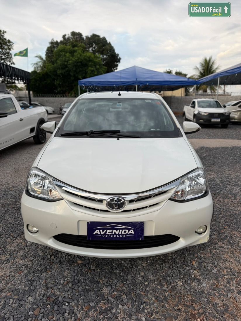 Toyota Etios Sedan XLS 1.5 Mecânico Flex 2014/2015 — foto 2 de 22